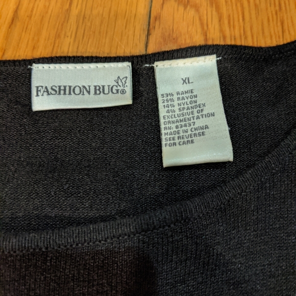 Santa sweater - Picture 2 of 2